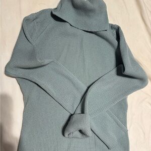Blueish green cozy tight fitting sweater
